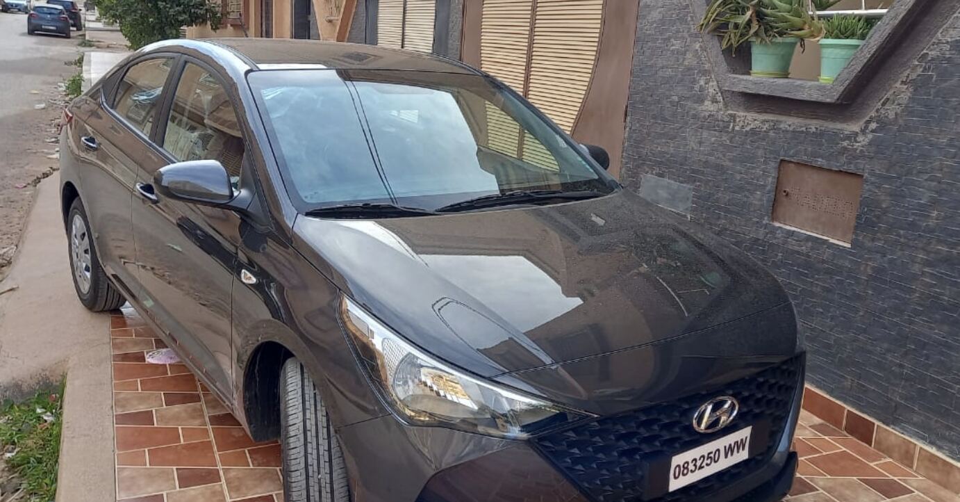 Location Hyundai Accent Automatique à Oujda — photo principale